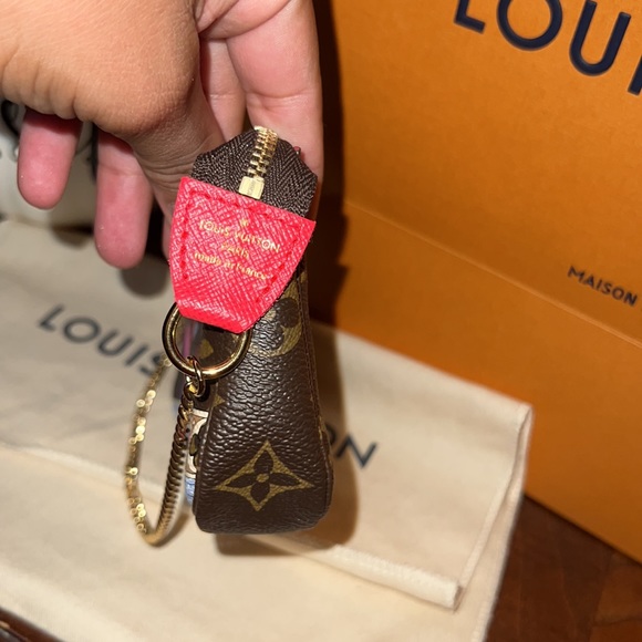 Authentic Louis Vuitton mini pochette vivviene limited edition - Picture 6 of 9